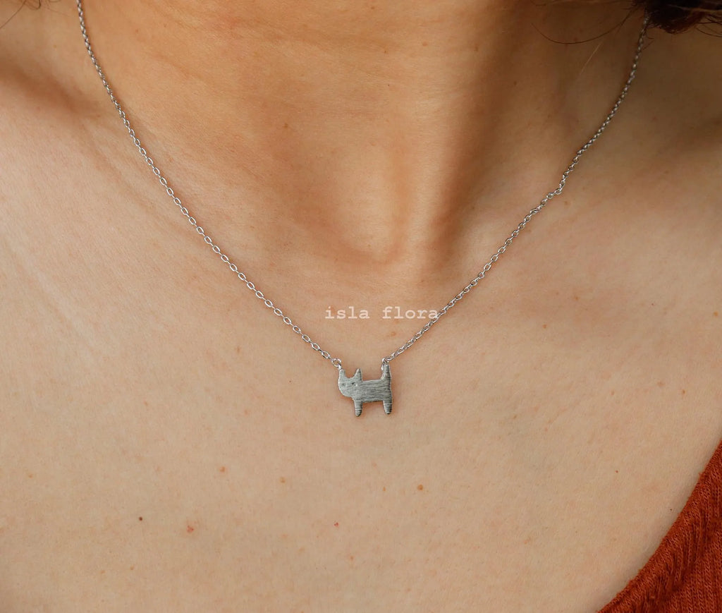 Whiskered Whisper Cat Necklace – A Minimalist Ode to Feline Grace
